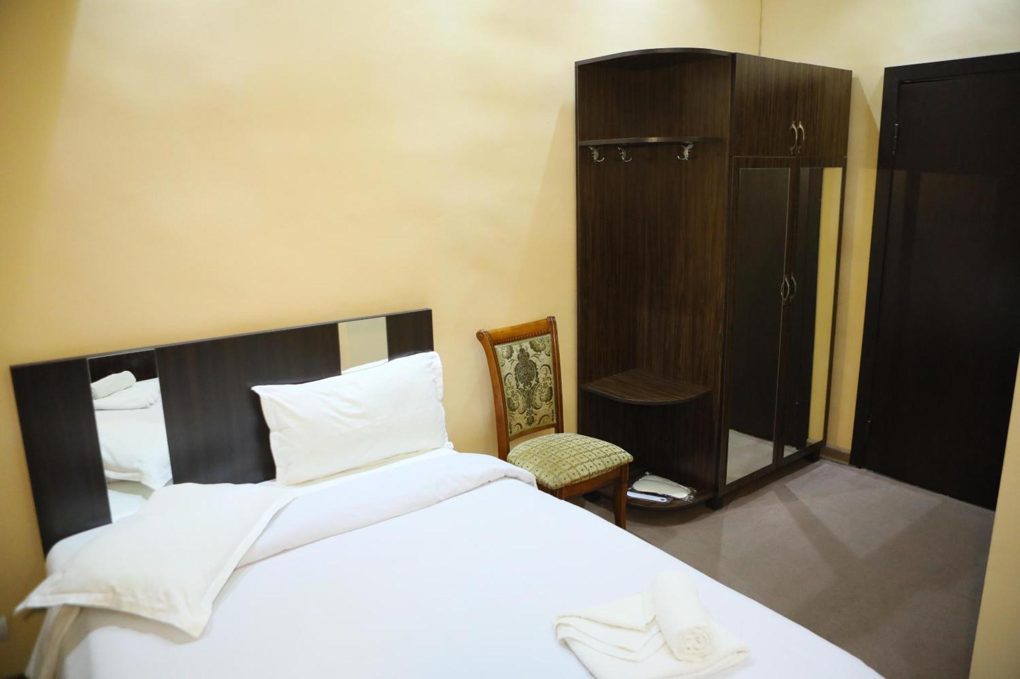 Elko Hotel Γιερεβάν Εξωτερικό φωτογραφία