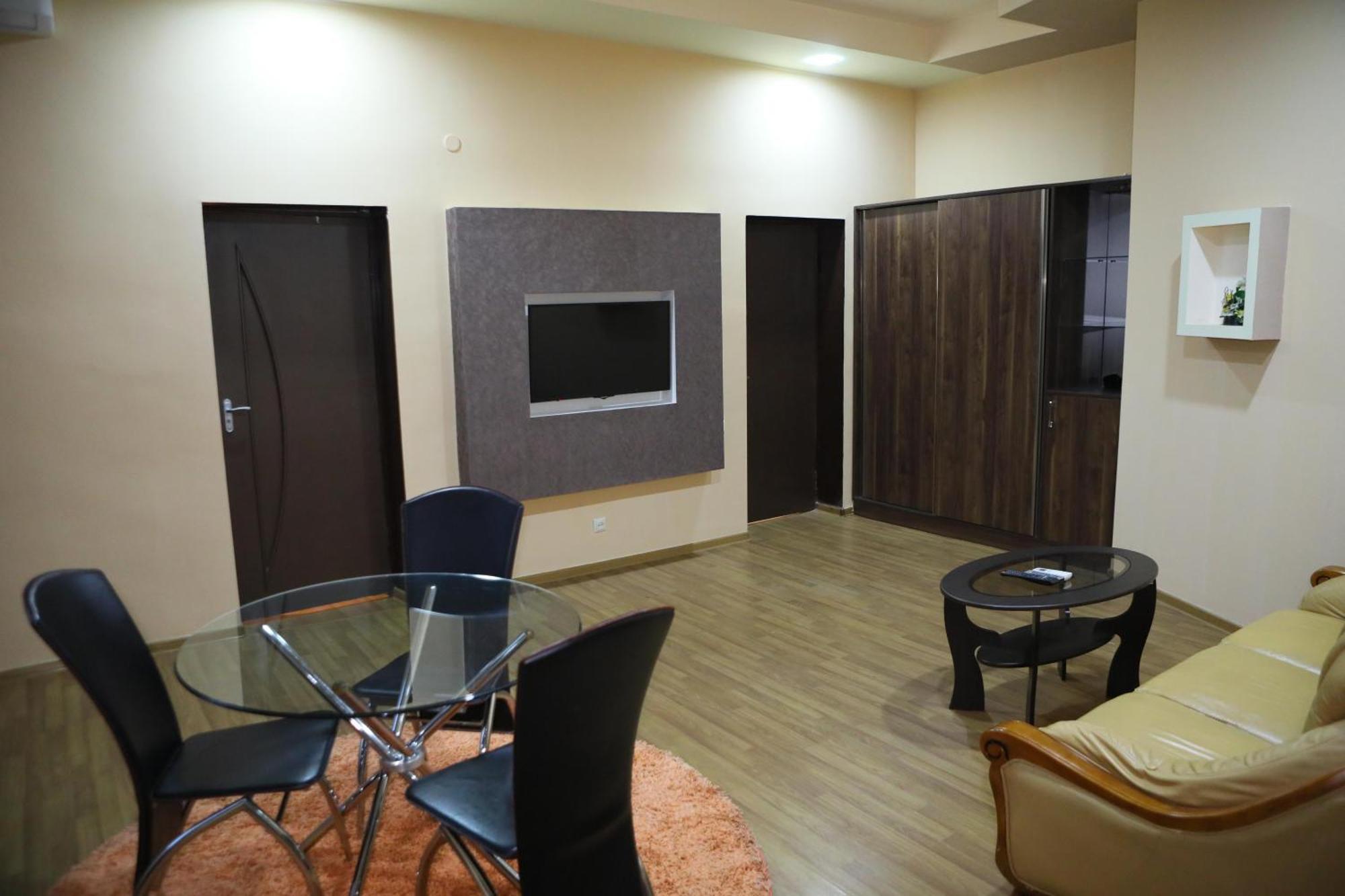 Elko Hotel Γιερεβάν Εξωτερικό φωτογραφία