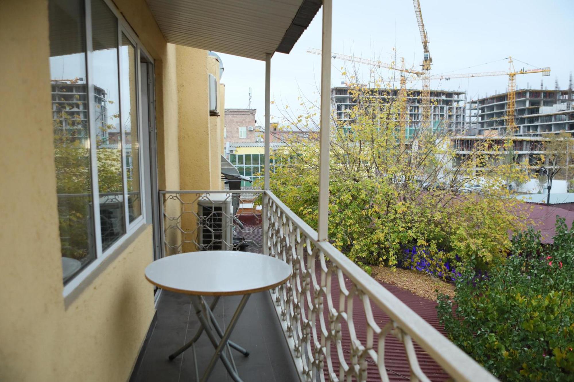 Elko Hotel Γιερεβάν Εξωτερικό φωτογραφία